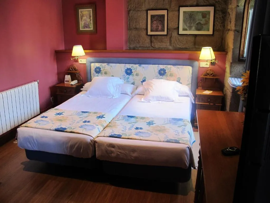 Hotel Palacio Obispo Hondarribia 3*,